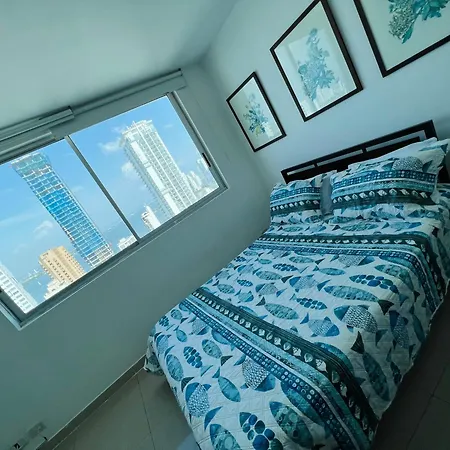 Espectacular Bocagrande, Frente Al Mar, Con Piscina Apartamento *
