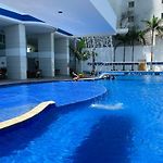 Espectacular Bocagrande, Frente Al Mar, Con Piscina