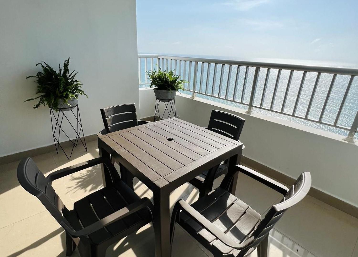 Espectacular Bocagrande, Frente Al Mar, Con Piscina * Cartagena